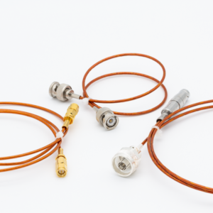 Konfektionierte Vakuum-Kabel mit Koaxial-Steckverbinder