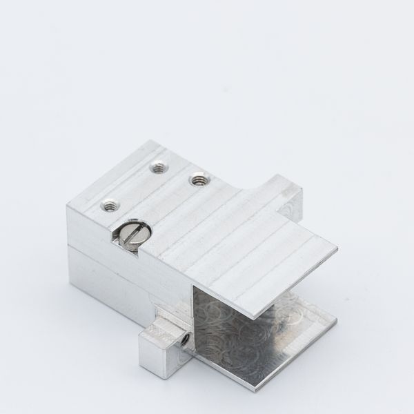211-HSG-D09-UHV