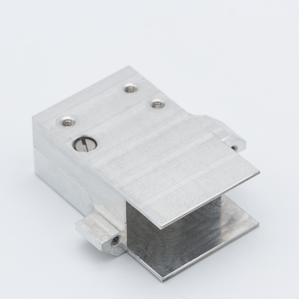 211-HSG-D15-UHV